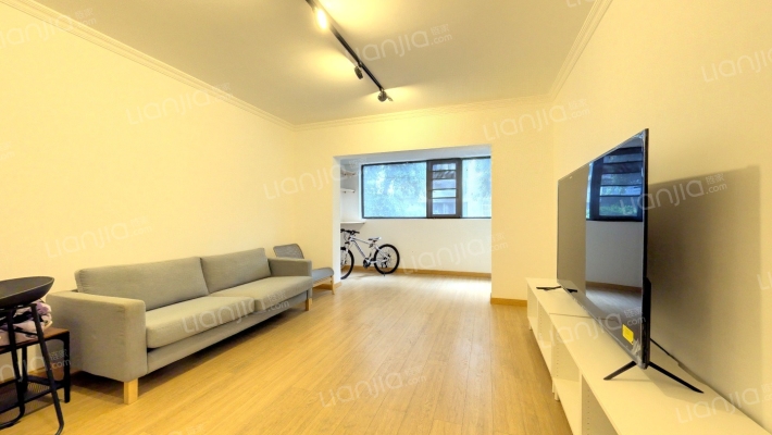 圃园路8号二手房实景图