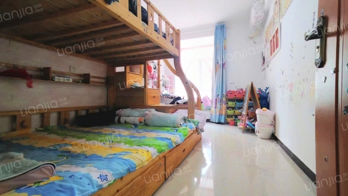 房子一梯两户电梯洋房南北通透中间层 楼下南面水系-卧室A