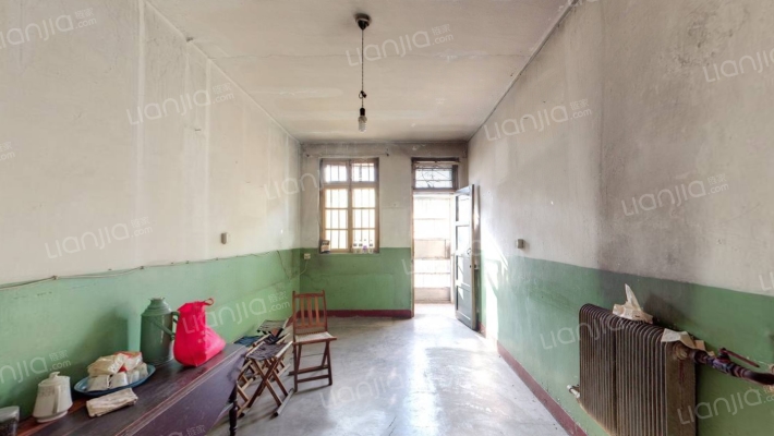 起重机械设备厂宿舍二手房实景图