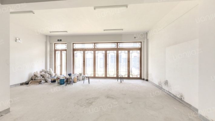 地平麓湾二手房实景图