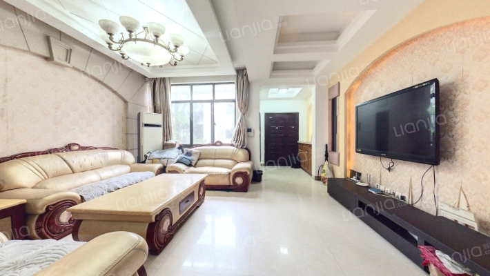 绿地21城C区二手房实景图