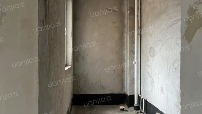 哈弗小镇联排别墅，低于开发商价格，房本满二诚意出售-卫生间B