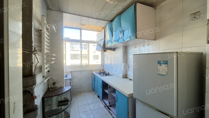 县府小区 2室1厅 南 北-厨房