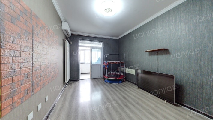 马池口红冶家属院二手房实景图