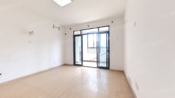 申城佳苑一期B块二手房实景图