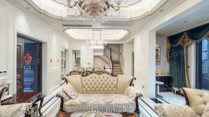 融创紫泉枫丹三期二手房实景图