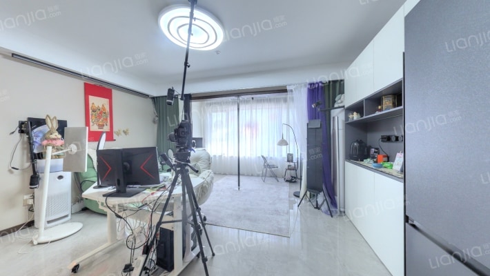 雪山万科城A10区揽月园二手房实景图