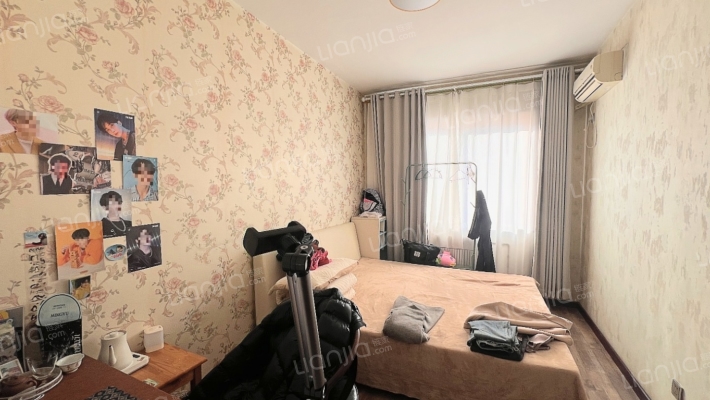 国富嘉园 南北通透三居室  看房提前联系-卧室A