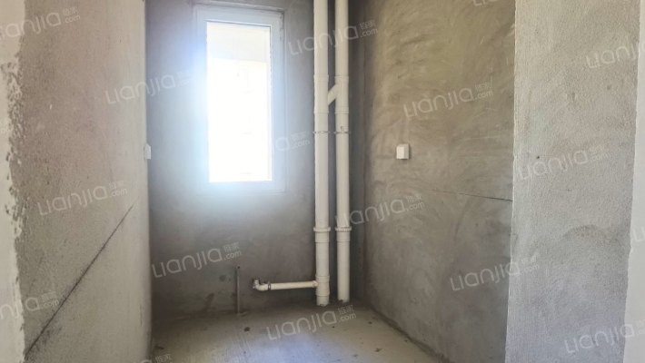 水岸花城 2室1厅 南 北-厨房