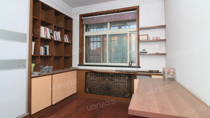 房本满五唯一，联排别墅，纯南大院子，方正-书房
