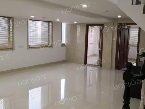 整租·万达广场 4室2厅 南