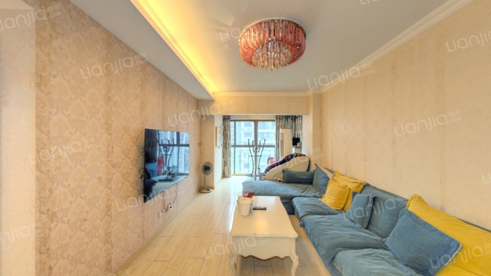 维港二手房实景图