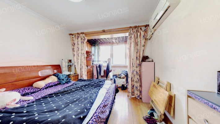 松花江路95弄二手房实景图