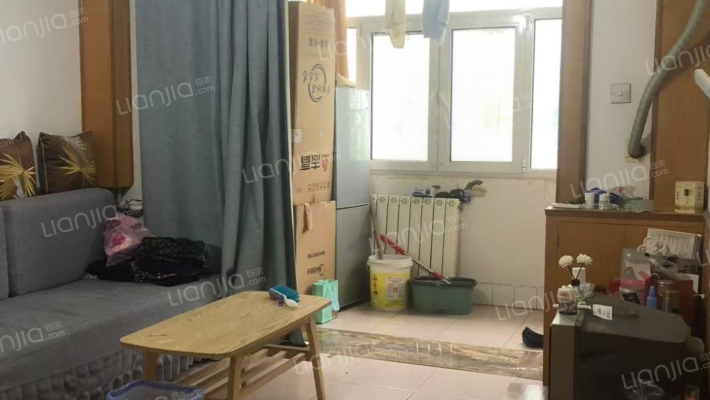 南北通透两居室 满五税费低 停车方便户型方正-客厅