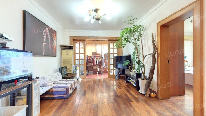 龙腾公寓二手房实景图