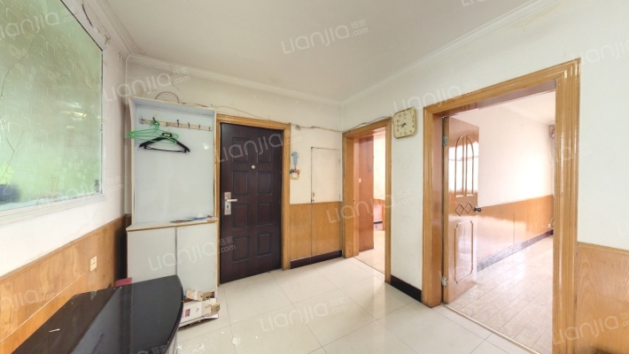 艺苑巷药材公司宿舍二手房实景图