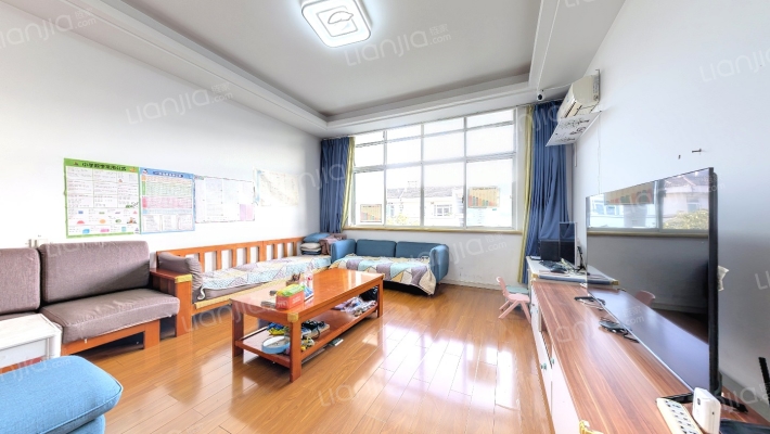 彩虹花苑二手房实景图