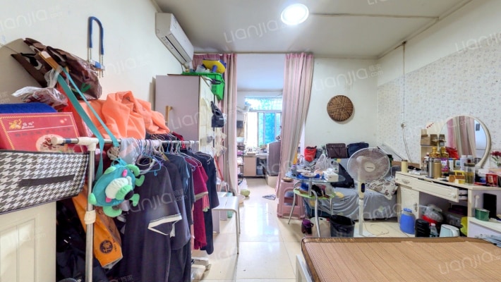 光荣市场公寓二手房实景图