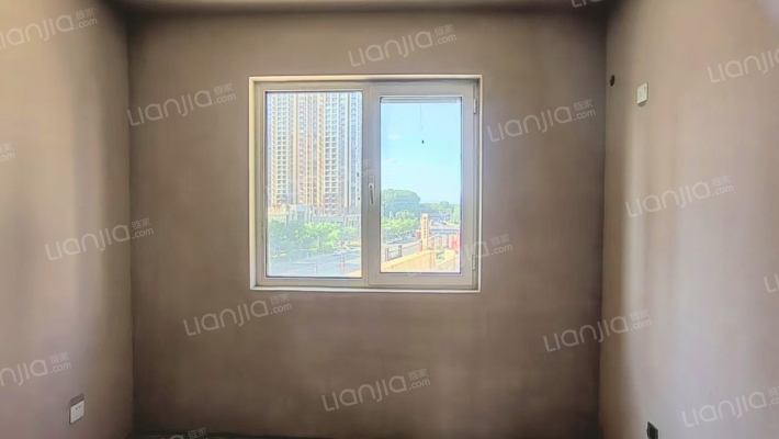 房证满二， 视野开阔 采光充足，交通便利 ，配套齐全-卧室C