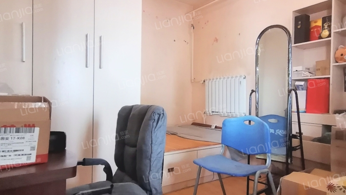 交通便利，生活便捷，房本满五，配套完善-卧室A