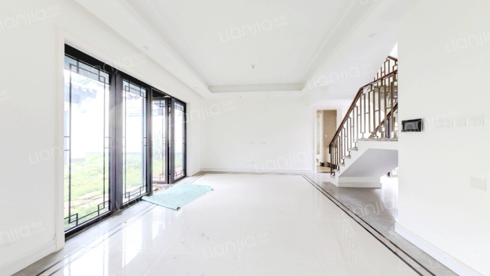 蓝光云报芙蓉园二手房实景图