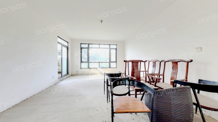 蓝山美树二手房实景图