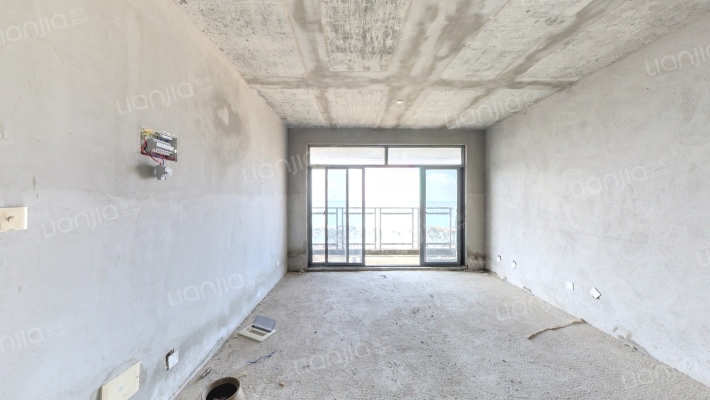 越亚天赐碧园二手房实景图