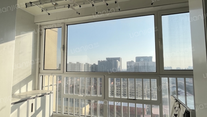 金域中央 2室2厅 南-阳台