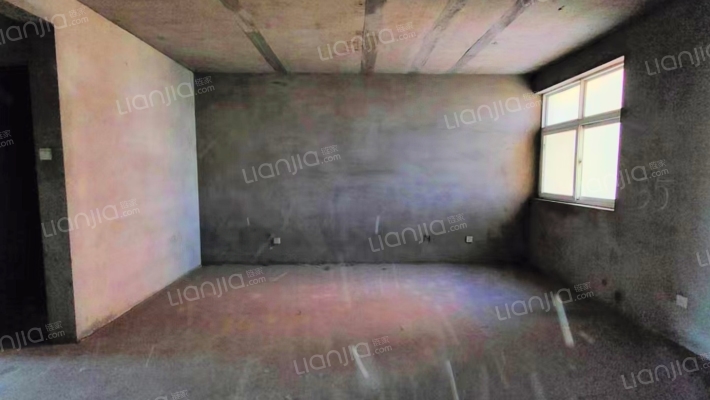 小区环境优美  格局方正  采光全天-客厅