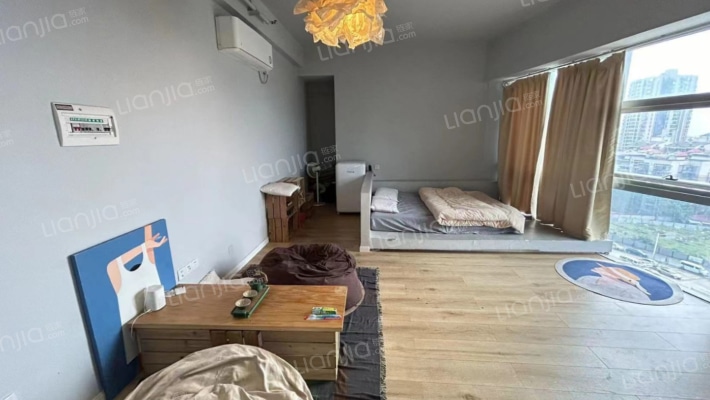 宇成开福广场二手房实景图