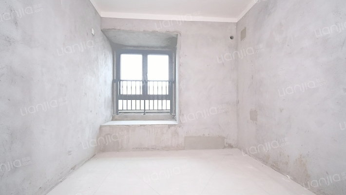 两江曲院风荷泊月邸二手房实景图