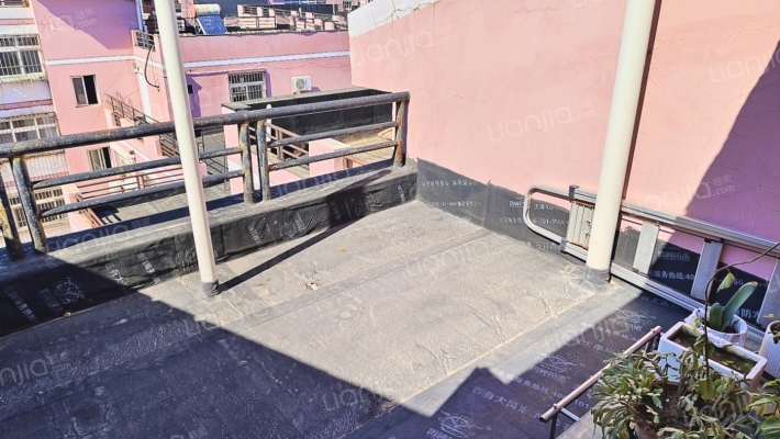 此房跃层复式、楼上楼下南北通透户型好、无遮挡采光好-露台