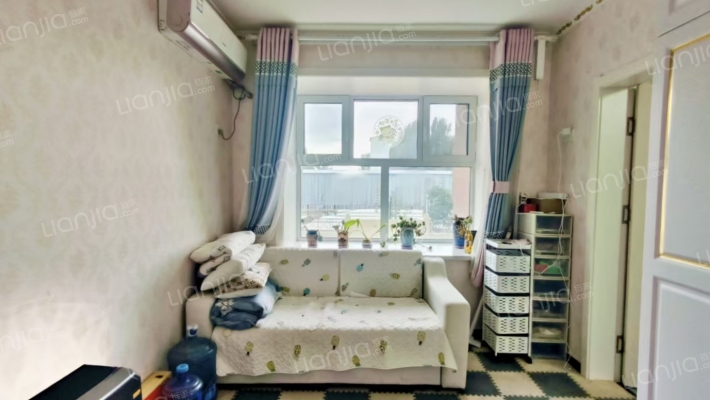 天保馨悦湾，精装两居，三羊开泰-卧室C