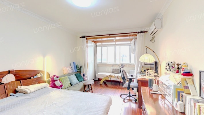 海乾公寓二手房实景图