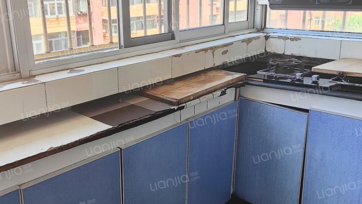 联合5号院，三阳开泰户型，精装修，采光视野佳-厨房