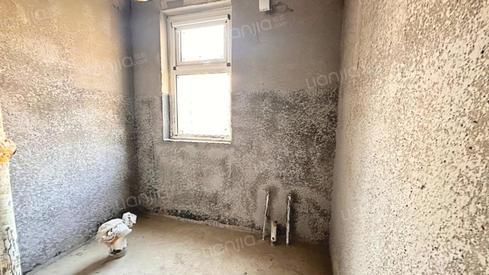 金域中央 3室2厅 南 北-卫生间