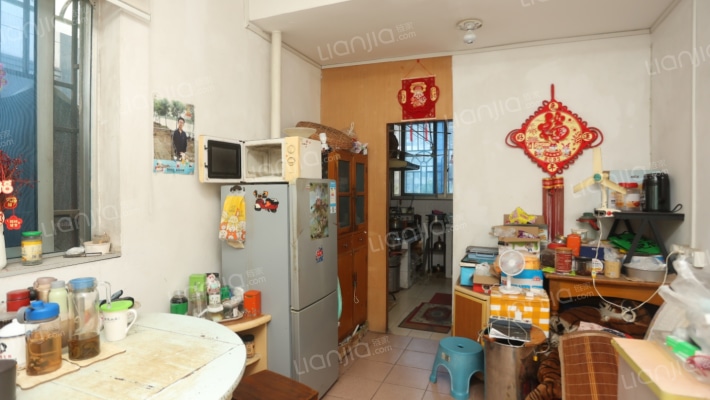 十八进二手房实景图