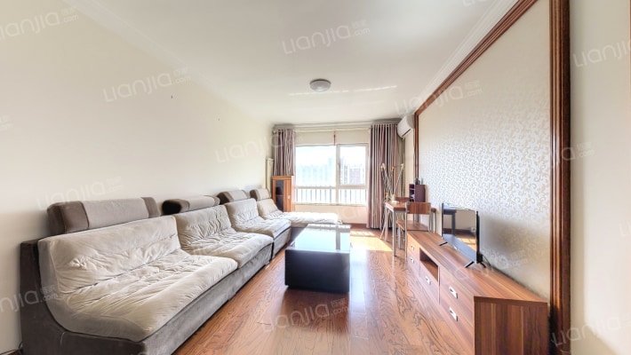 保利春天里二手房实景图