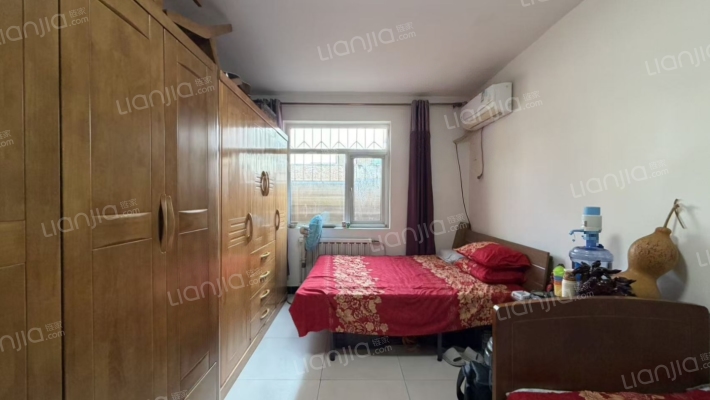 莲湖里二手房实景图