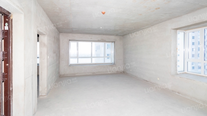 江景湖畔二手房实景图