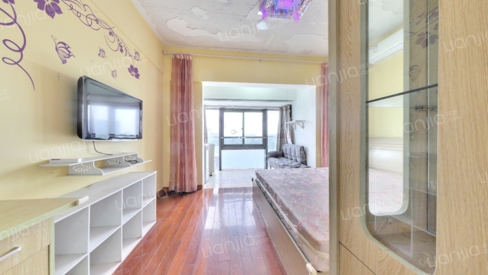 华科东路180弄二手房实景图