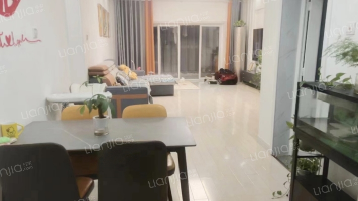 市区板楼社区 满五税低 低楼层 业主靠谱卖-餐厅