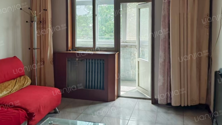 团结小区，好房源，环境好，交通便利。-客厅