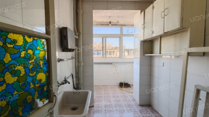 教育局家属院正规小两居 业主着急出售-厨房