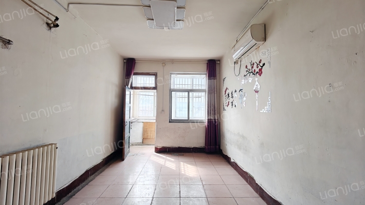 酒厂宿舍二手房实景图