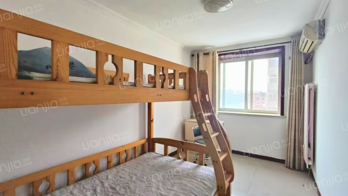 集中供暖，免费停车，户型方正，南北通透-卧室B