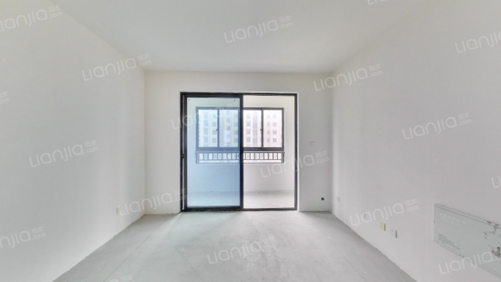 新东花园二手房实景图