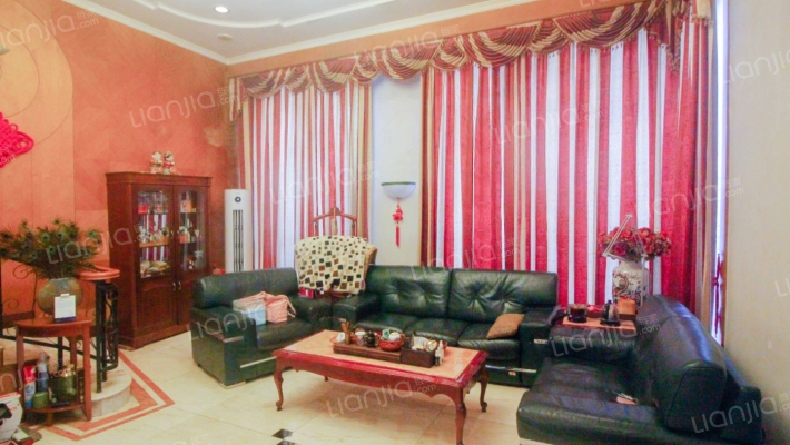 中央花园城市别墅二手房实景图