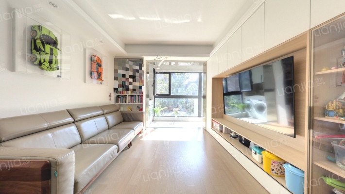 四季都会晓风来二手房实景图