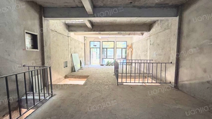 时尚嚞里二手房实景图